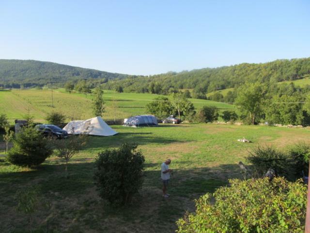 Goute La Vie Bed & Breakfast Marchamp Exterior photo